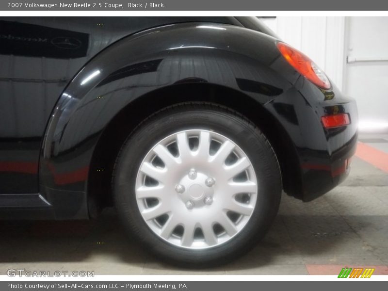 Black / Black 2007 Volkswagen New Beetle 2.5 Coupe
