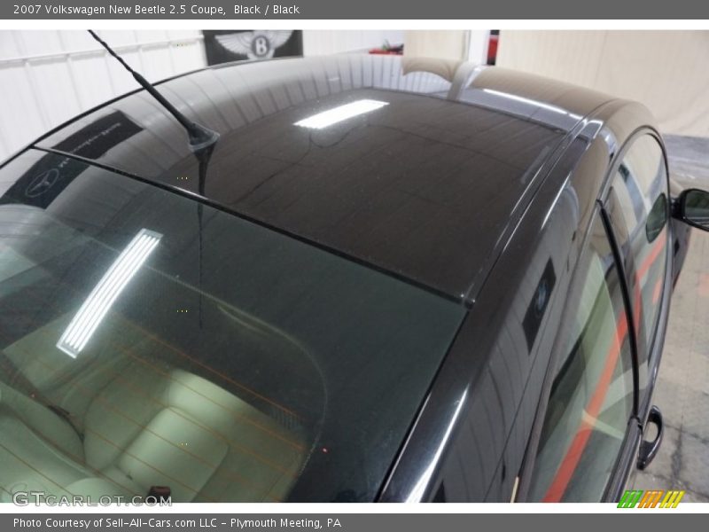 Black / Black 2007 Volkswagen New Beetle 2.5 Coupe
