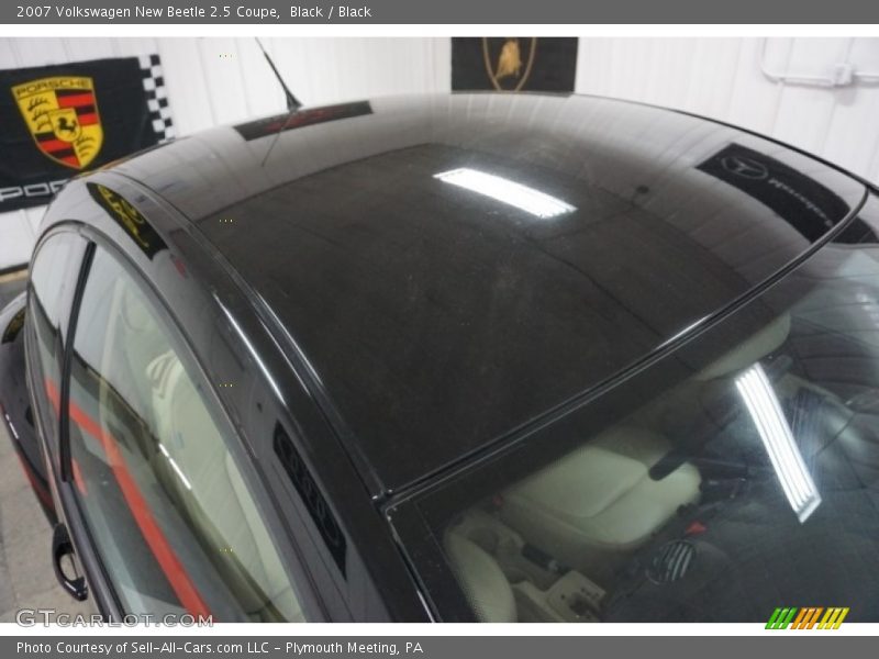 Black / Black 2007 Volkswagen New Beetle 2.5 Coupe