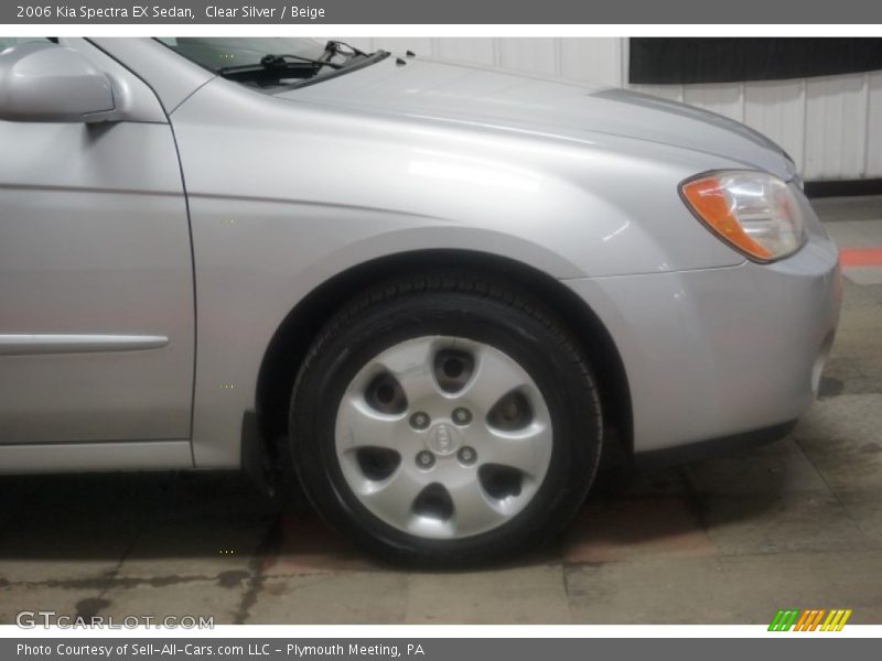 Clear Silver / Beige 2006 Kia Spectra EX Sedan