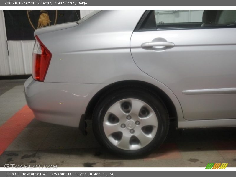 Clear Silver / Beige 2006 Kia Spectra EX Sedan
