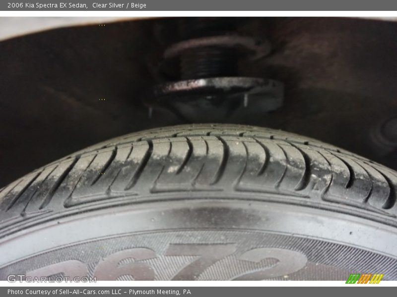 Clear Silver / Beige 2006 Kia Spectra EX Sedan