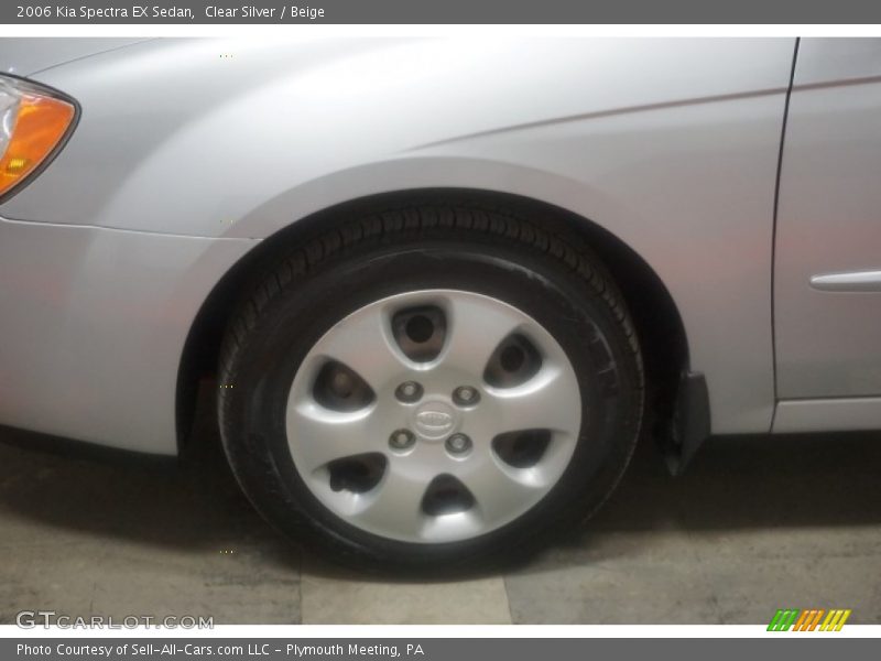 Clear Silver / Beige 2006 Kia Spectra EX Sedan
