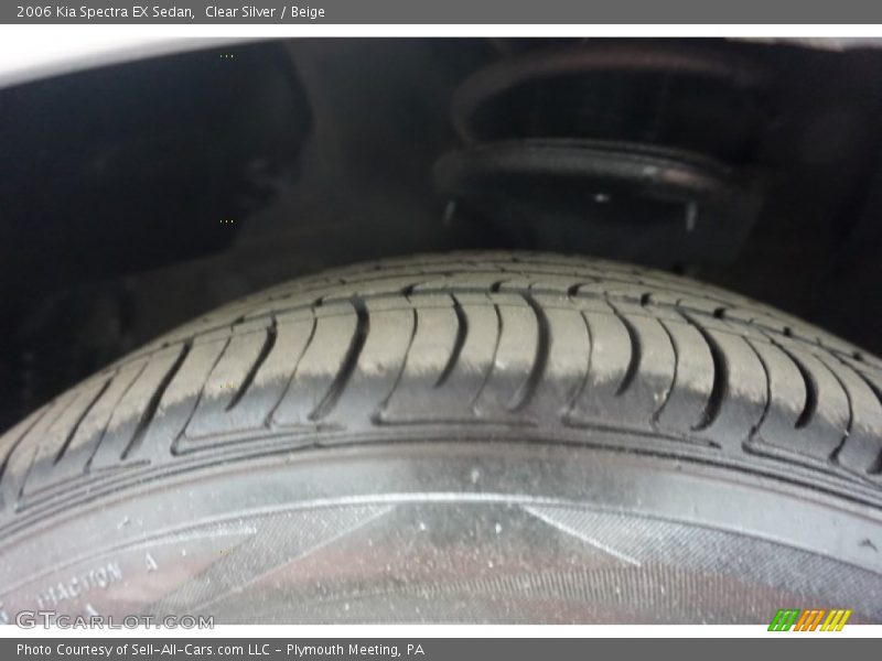 Clear Silver / Beige 2006 Kia Spectra EX Sedan