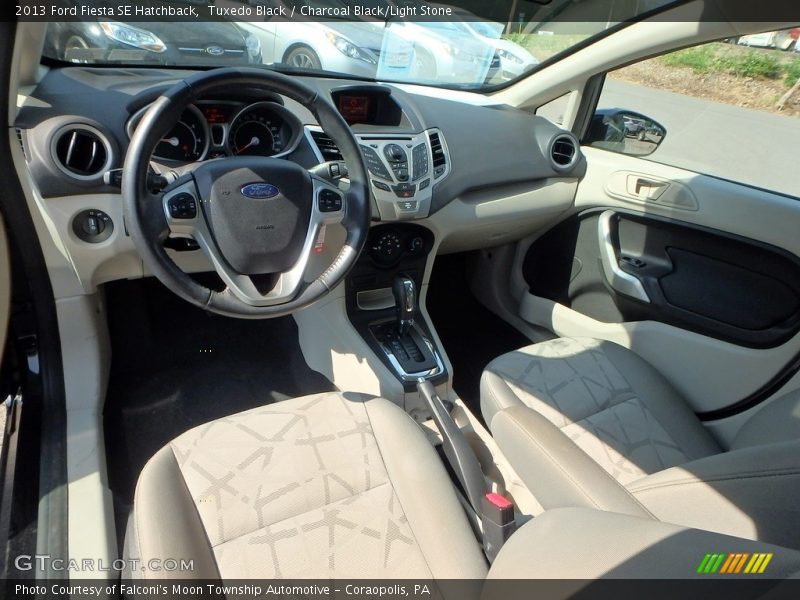 Tuxedo Black / Charcoal Black/Light Stone 2013 Ford Fiesta SE Hatchback