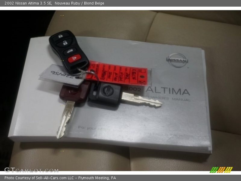 Nouveau Ruby / Blond Beige 2002 Nissan Altima 3.5 SE