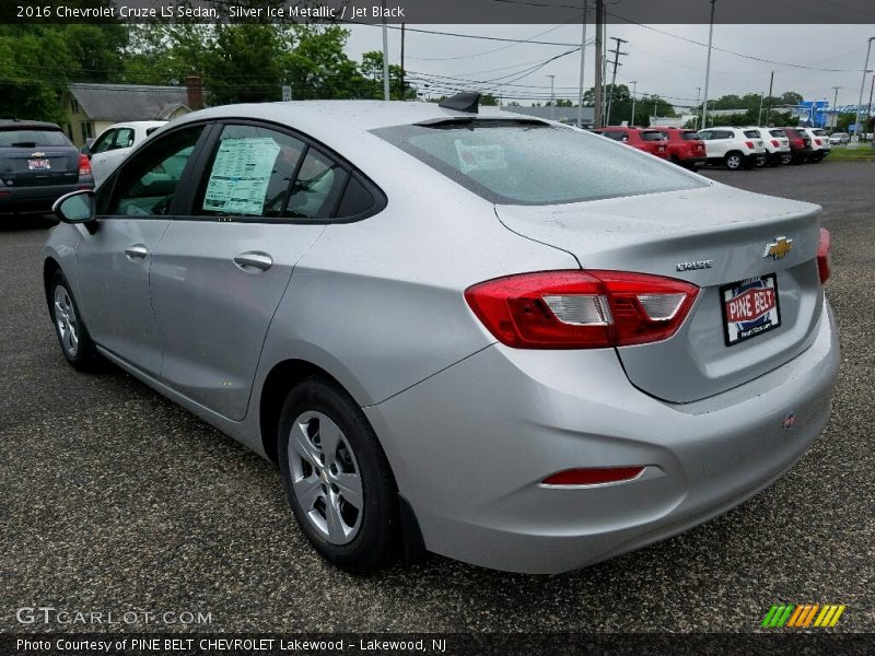 Silver Ice Metallic / Jet Black 2016 Chevrolet Cruze LS Sedan