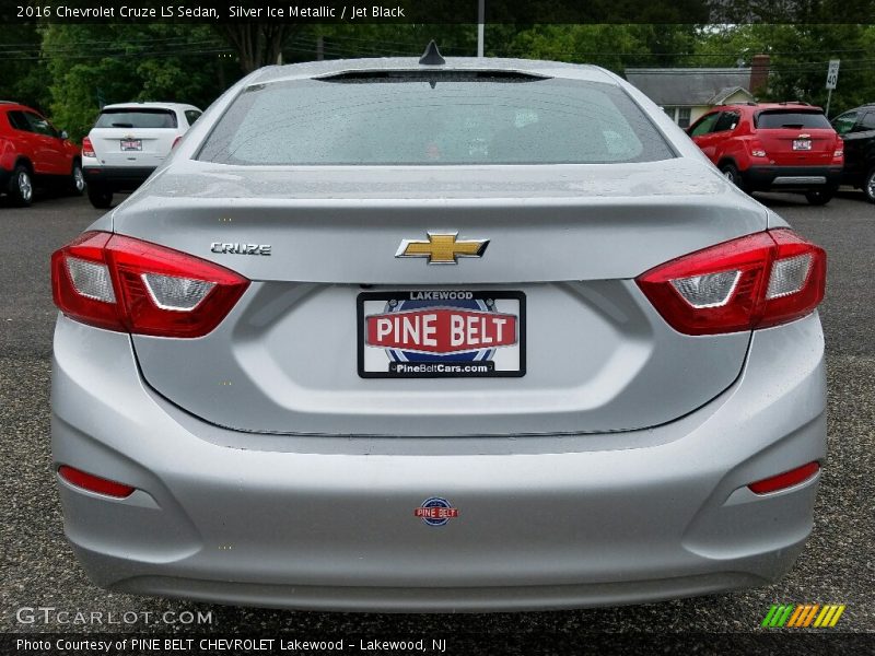 Silver Ice Metallic / Jet Black 2016 Chevrolet Cruze LS Sedan
