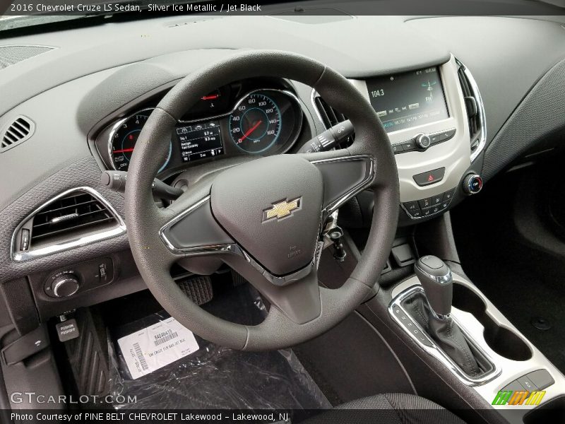 Silver Ice Metallic / Jet Black 2016 Chevrolet Cruze LS Sedan