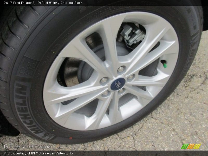Oxford White / Charcoal Black 2017 Ford Escape S