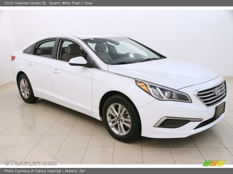 Quartz White Pearl / Gray 2016 Hyundai Sonata SE