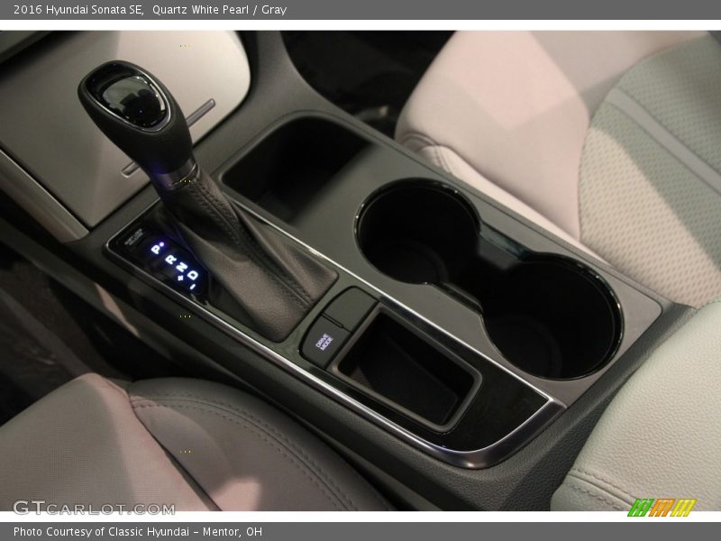 Quartz White Pearl / Gray 2016 Hyundai Sonata SE