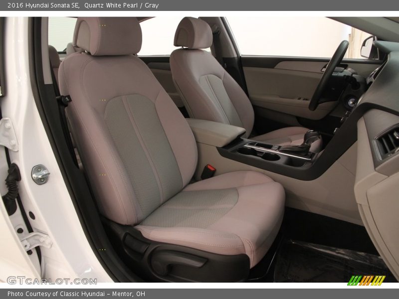 Quartz White Pearl / Gray 2016 Hyundai Sonata SE