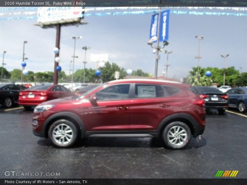 Ruby Wine / Beige 2016 Hyundai Tucson SE