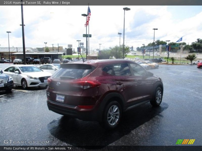 Ruby Wine / Beige 2016 Hyundai Tucson SE