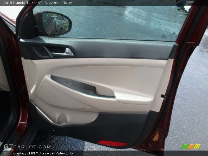 Ruby Wine / Beige 2016 Hyundai Tucson SE