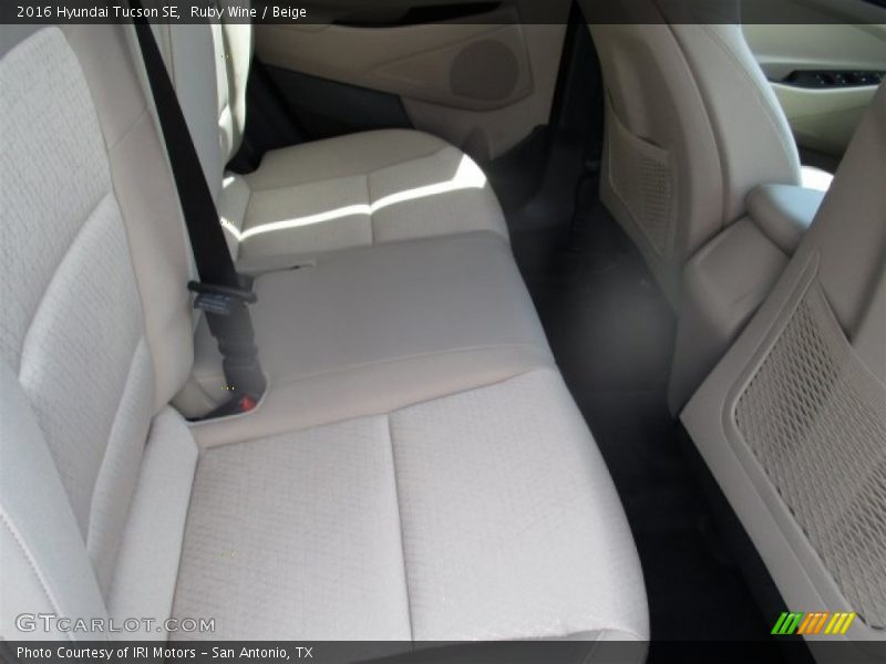 Ruby Wine / Beige 2016 Hyundai Tucson SE