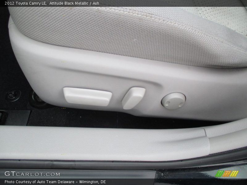 Attitude Black Metallic / Ash 2012 Toyota Camry LE
