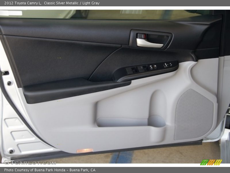 Classic Silver Metallic / Light Gray 2012 Toyota Camry L