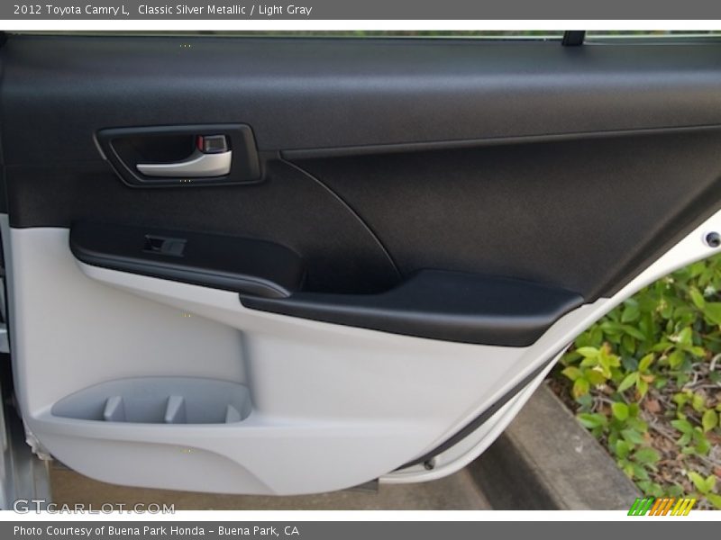 Classic Silver Metallic / Light Gray 2012 Toyota Camry L
