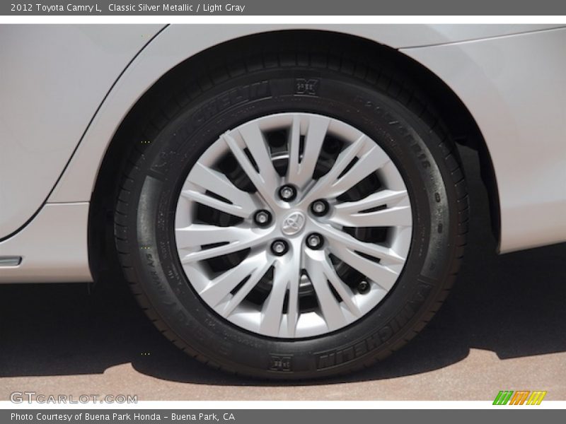 Classic Silver Metallic / Light Gray 2012 Toyota Camry L