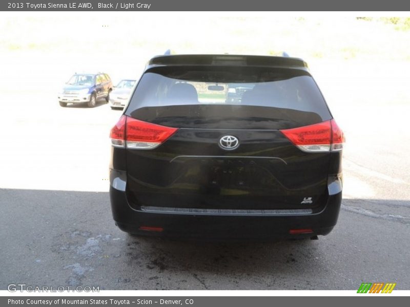 Black / Light Gray 2013 Toyota Sienna LE AWD