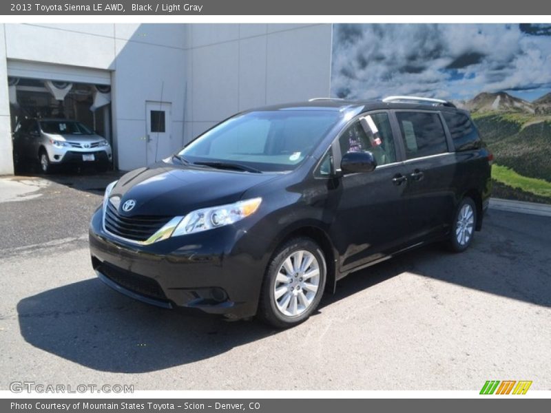 Black / Light Gray 2013 Toyota Sienna LE AWD