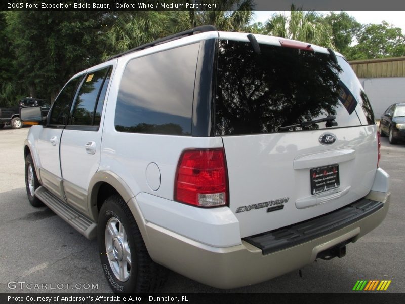 Oxford White / Medium Parchment 2005 Ford Expedition Eddie Bauer