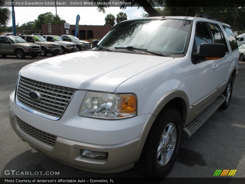 Oxford White / Medium Parchment 2005 Ford Expedition Eddie Bauer