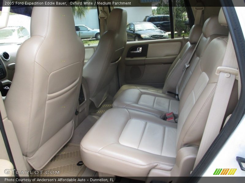 Oxford White / Medium Parchment 2005 Ford Expedition Eddie Bauer