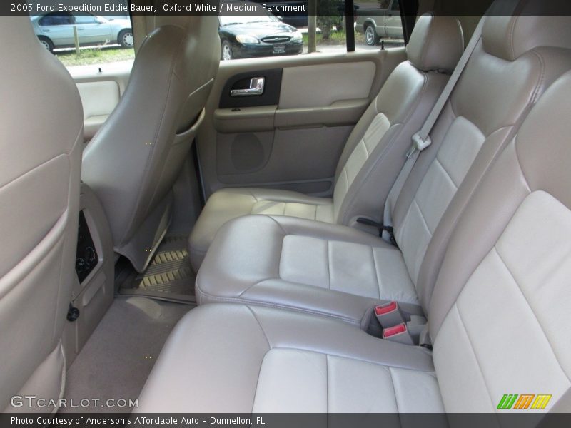 Oxford White / Medium Parchment 2005 Ford Expedition Eddie Bauer