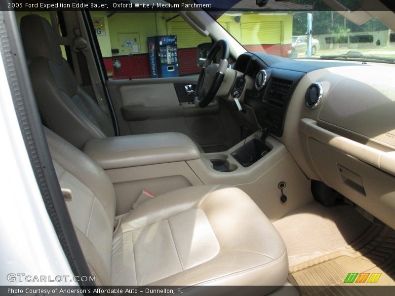Oxford White / Medium Parchment 2005 Ford Expedition Eddie Bauer
