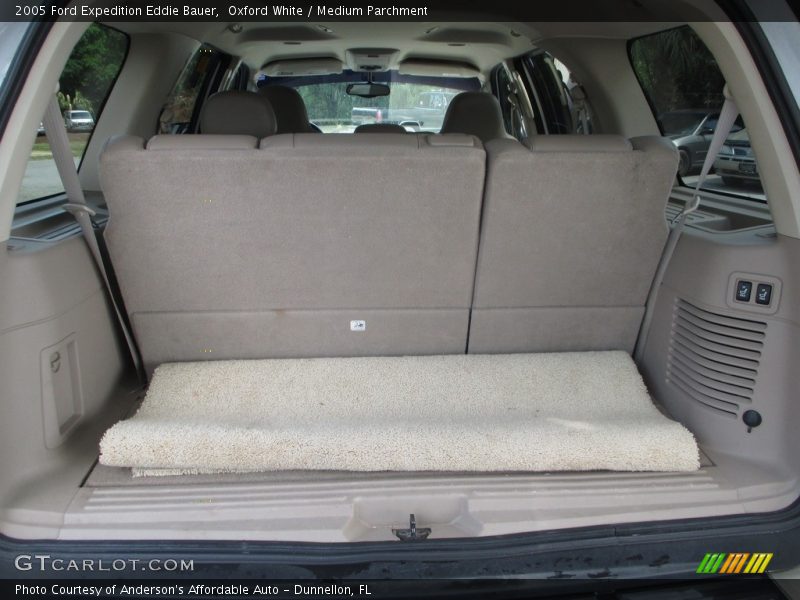 Oxford White / Medium Parchment 2005 Ford Expedition Eddie Bauer