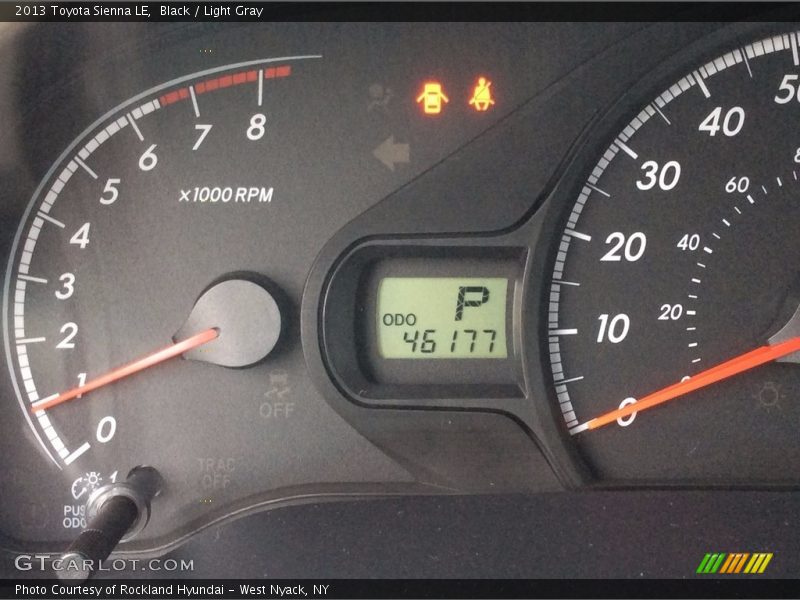 Black / Light Gray 2013 Toyota Sienna LE
