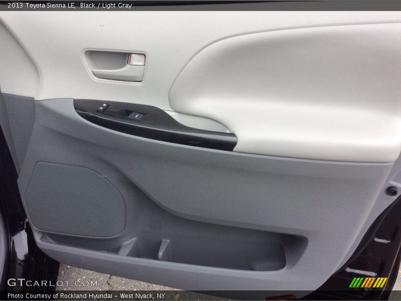 Black / Light Gray 2013 Toyota Sienna LE