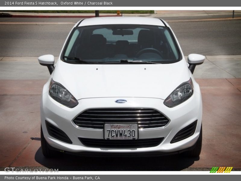 Oxford White / Charcoal Black 2014 Ford Fiesta S Hatchback