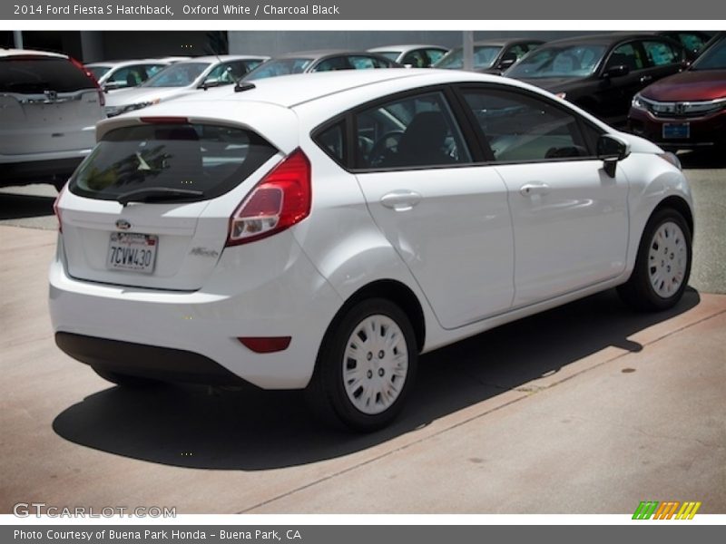 Oxford White / Charcoal Black 2014 Ford Fiesta S Hatchback