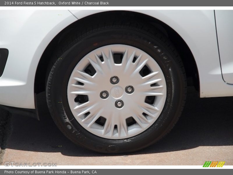 Oxford White / Charcoal Black 2014 Ford Fiesta S Hatchback