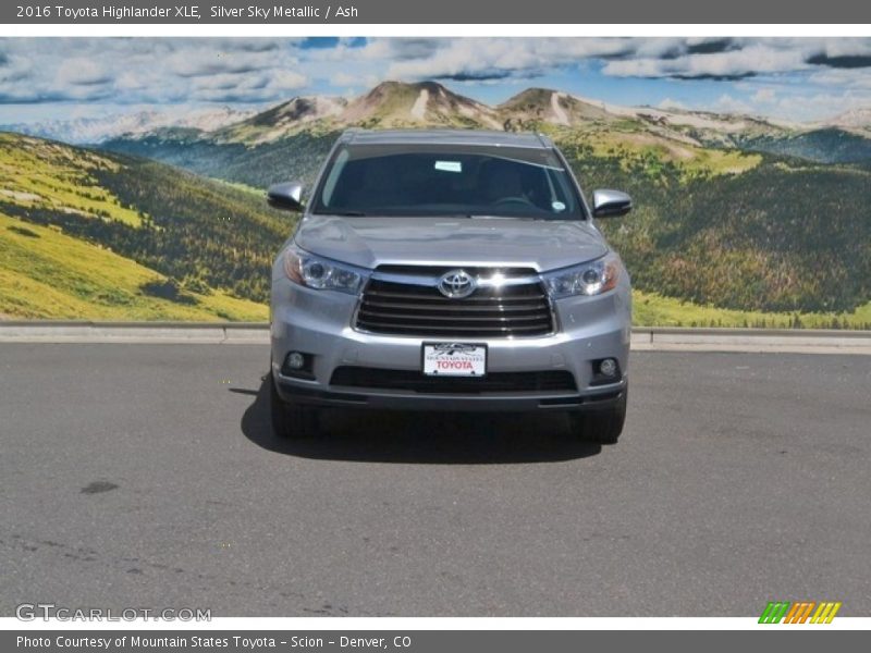 Silver Sky Metallic / Ash 2016 Toyota Highlander XLE