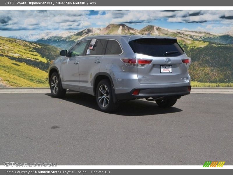 Silver Sky Metallic / Ash 2016 Toyota Highlander XLE