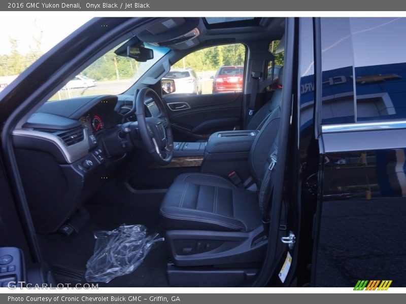 Onyx Black / Jet Black 2016 GMC Yukon Denali