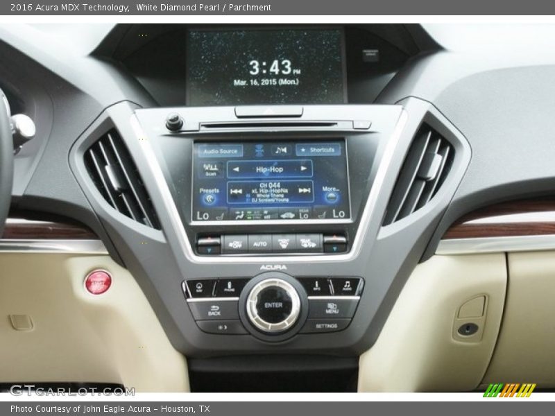 White Diamond Pearl / Parchment 2016 Acura MDX Technology