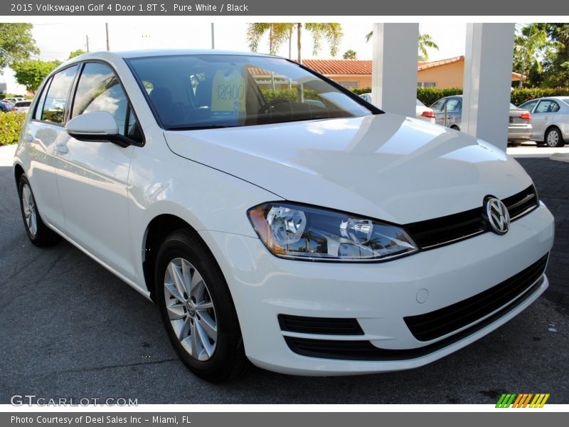 Pure White / Black 2015 Volkswagen Golf 4 Door 1.8T S