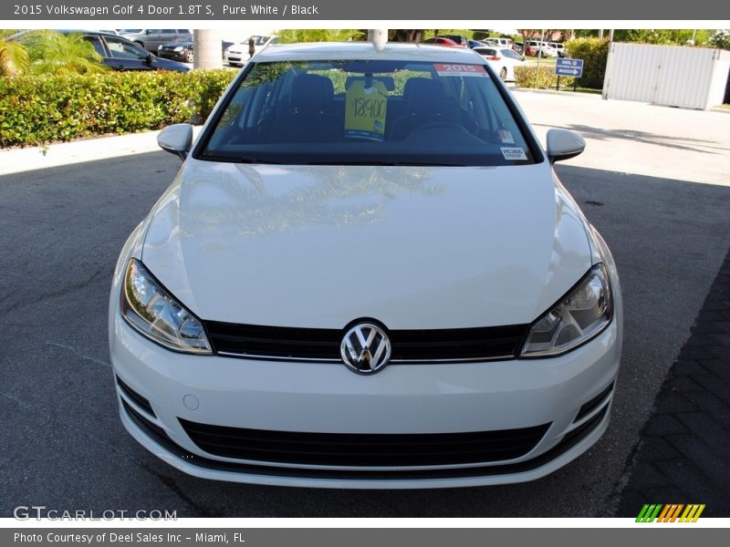 Pure White / Black 2015 Volkswagen Golf 4 Door 1.8T S