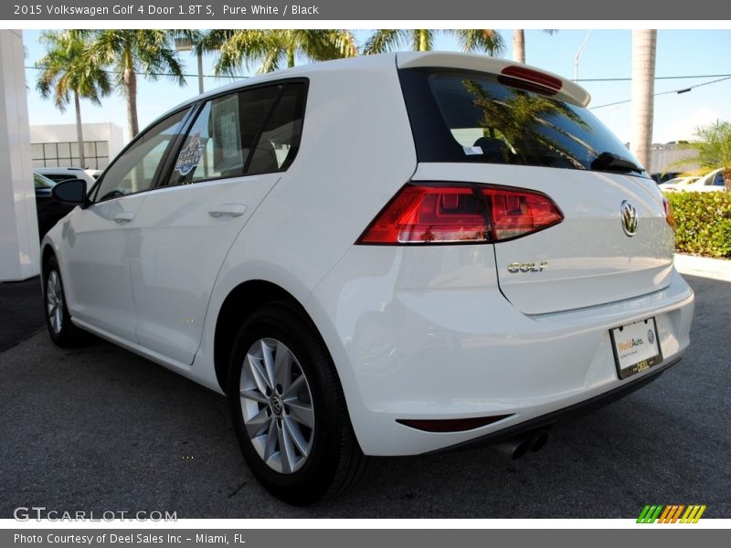 Pure White / Black 2015 Volkswagen Golf 4 Door 1.8T S