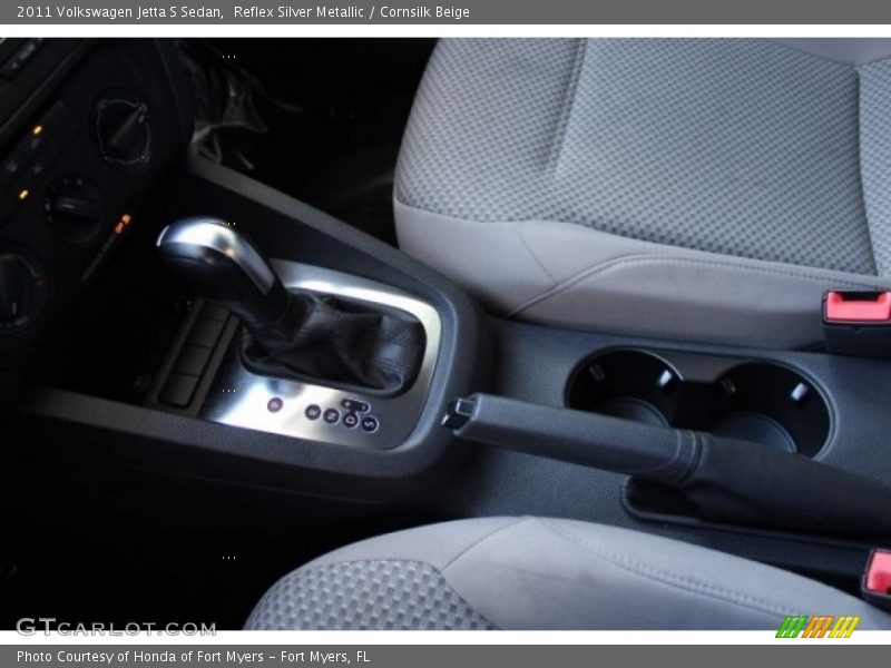 Reflex Silver Metallic / Cornsilk Beige 2011 Volkswagen Jetta S Sedan