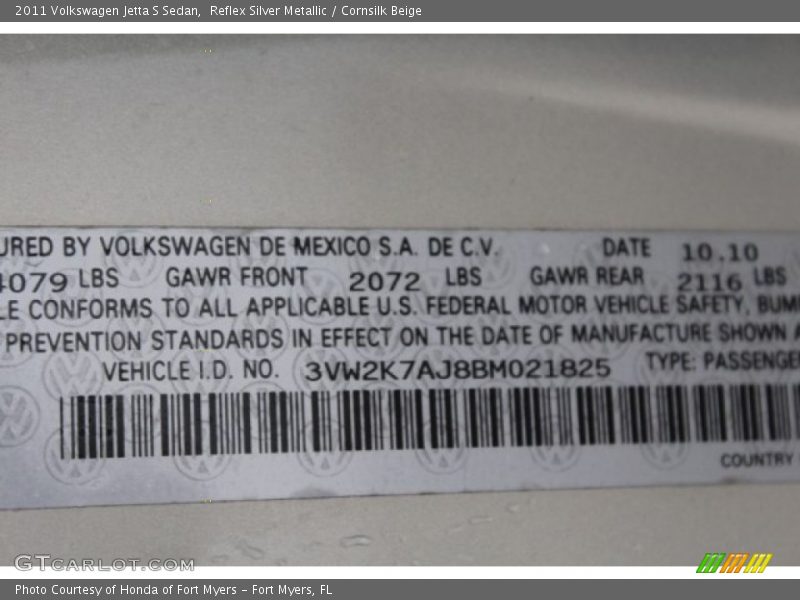 Reflex Silver Metallic / Cornsilk Beige 2011 Volkswagen Jetta S Sedan