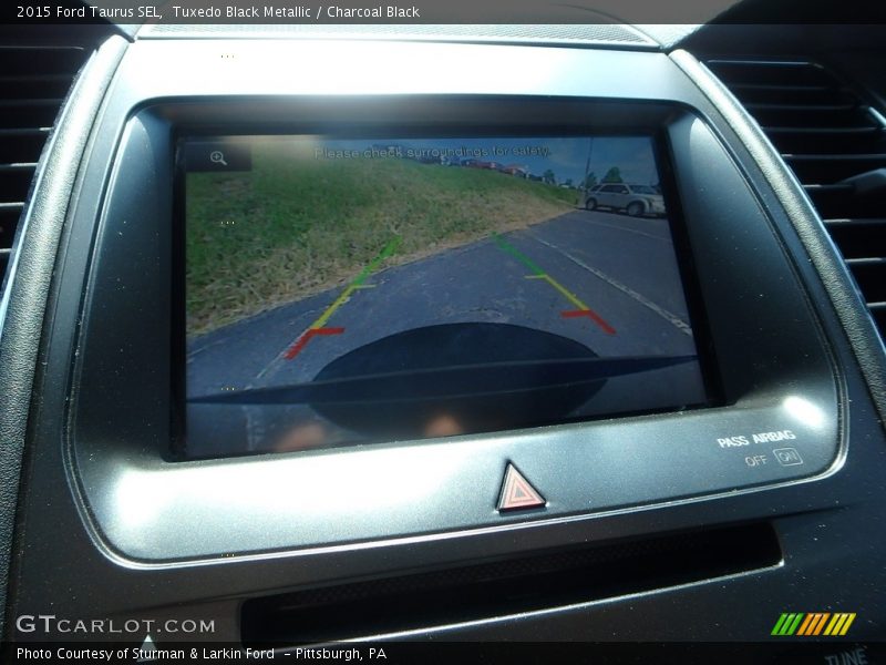 Tuxedo Black Metallic / Charcoal Black 2015 Ford Taurus SEL