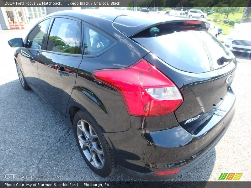 Tuxedo Black / Charcoal Black 2014 Ford Focus SE Hatchback