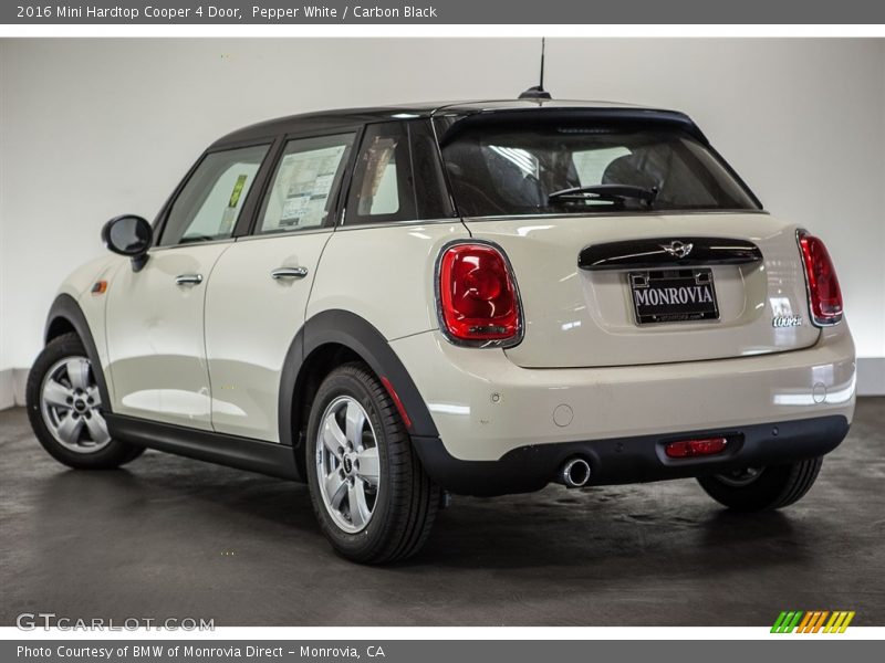 Pepper White / Carbon Black 2016 Mini Hardtop Cooper 4 Door